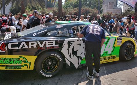 Parade de NASCAR México previo a la fiebre automotora por F1 Mediotiempo