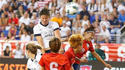 The Chase Is Over Abby Wambach Breaks Mia Hamms Record