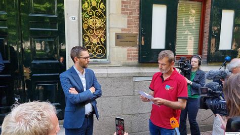 Boeren Protesteren Bij Provinciehuis Tegen Stikstofbeleid Video