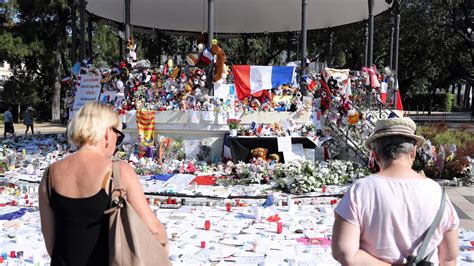 Un Hommage National Aux Victimes De L Attentat Du 14 Juillet Sera Rendu