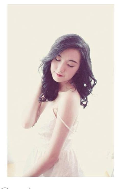 Hình ảnh nóng bỏng hiếm thấy của hot girl Mie Nguyễn