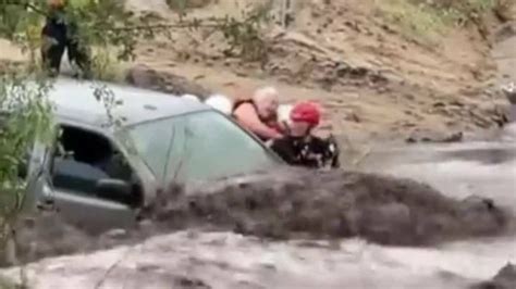 Us Drivers Rescued From Flash Floods In Arizona Us News Sky News