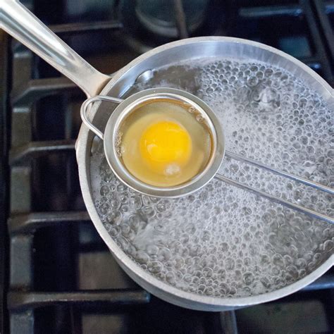 Use A Tea Strainer For Poaching Eggs Kitchen Hacks How To Make A Poached Egg Poached Eggs