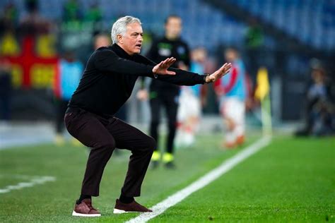 Roma Mourinho Aspetta Il Derby Di Coppa Siamo Uniti E Diamo Tutto E