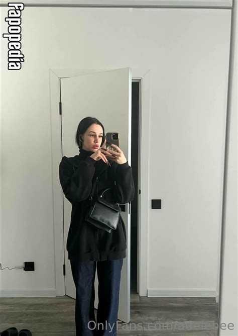 Adelebee Nude OnlyFans Leaks Photo Fapopedia