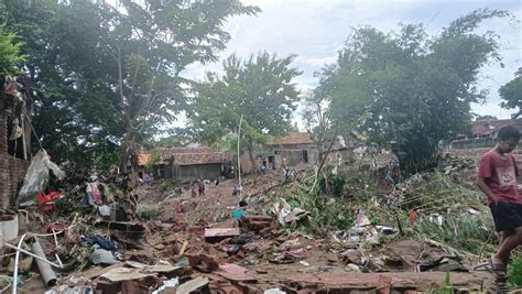 Titik Banjir Di Kota Meluas Jadi Lokasi Dan Jiwa Terdampak