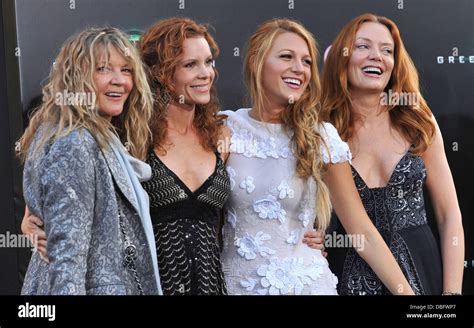 Blake Lively With Her Mother And Sisters Los Angeles Premiere Of Warner