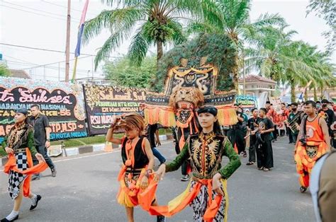 Sekitar 20 000 Kafilah Dari 21 Kecamatan Meriahkan Pawai Taaruf