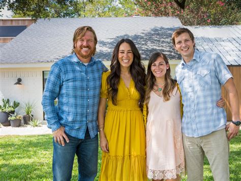 hgtv fixer upper chip and joanna net worth
