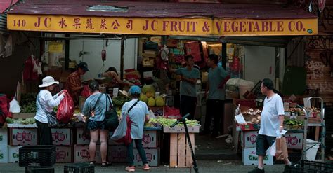 How Do You Store Fresh Caught Crawfish?