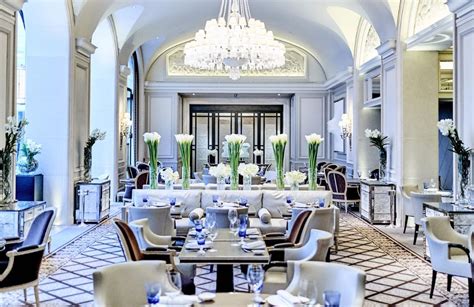 The 12 Best Michelin Star Restaurants in Paris 2024