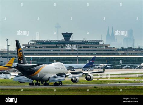 Flughafen K Ln Bonn Konrad Adenauer Hi Res Stock Photography And Images