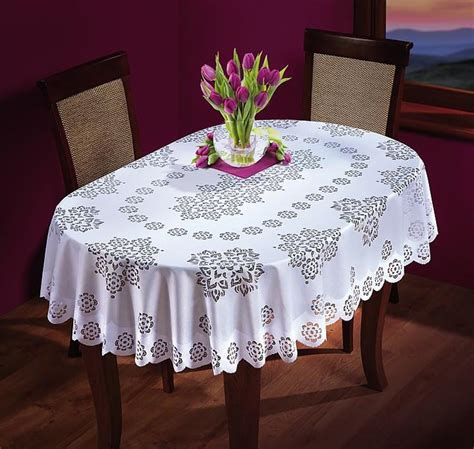 Nappe ovale blanche Grande ou moyenne De qualité supérieure