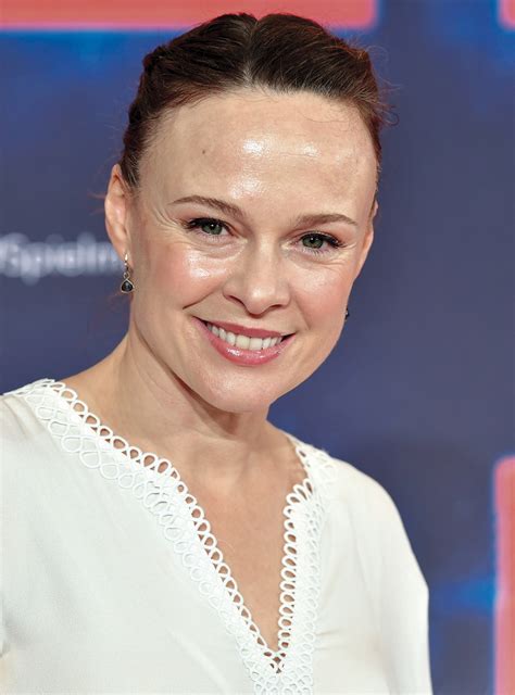 The Rise Of A Hollywood Star: Uncovering Tami Stronach's Net Worth
