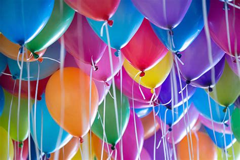 104 700 Helium Foto Stok Potret And Gambar Bebas Royalti Istock