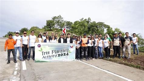 DPWH Conducts Tree Planting In Tarlac