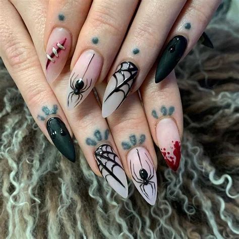 24 Devilishly Good Nail Art Ideas To Try This Halloween Artofit