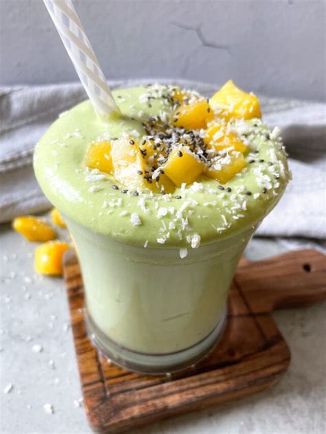 Mango Spinach Smoothie Hellofrozenbananas