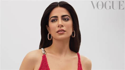 Emeraude Toubia Habla De Su Serie With Love Ideal Para Románticas Vogue