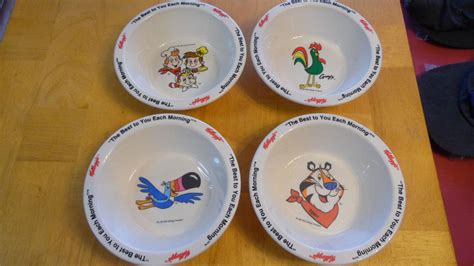 Kellogg's - Breakfast Cereal Bowls (4) - Different Character Motif Each ...