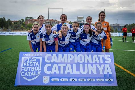 FCF La Fundació UE Cornellà alça la copa del Campionat de Catalunya