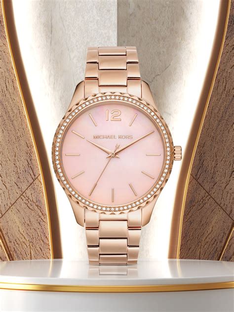 Buy Michael Kors Layton Women Peach Coloured Mother Of Pearl Analogue Watch Mk6848 Watches For