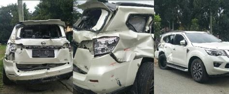 Diamankan Di Polsek Begini Tampak Mobil Mewah Ringsek Dihantam Ka