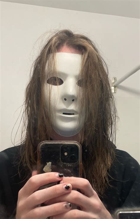 Mask is now white, gonna paint the design later tonight : r/Slipknot