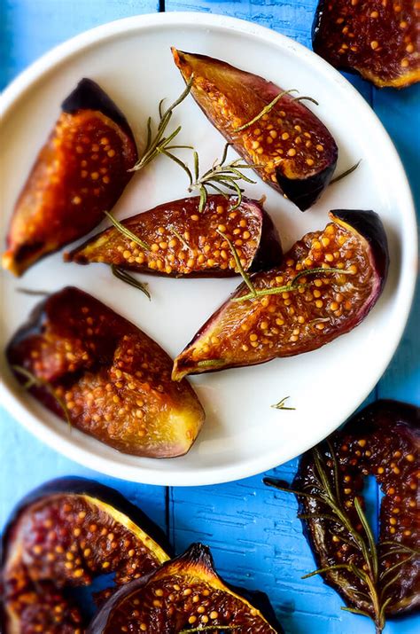 Simple Oven Roasted Figs Recipe Roasted Figs Fig Recipes Fruit