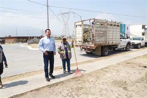 Realiza Servicios Públicos trabajos de limpieza fumigación y deshierbe