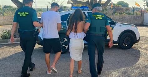 Robos En Mallorca Detenida Una Pareja Rumana Por Hurtos Y Estafas En