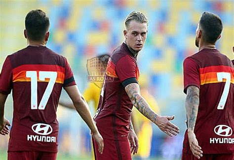 Tuttoasroma It Mercato As Roma Karsdorp Retroscena Prima Del No Al