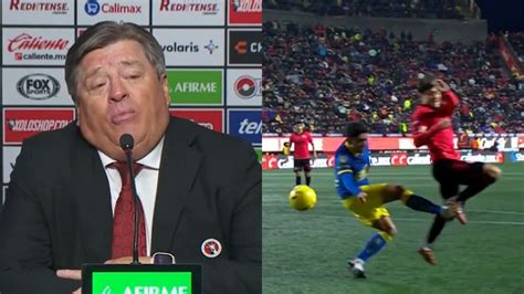 Piojo Herrera manda contundente mensaje contra América y arbitraje tras