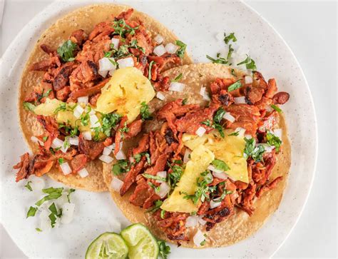 Tacos Al Pastor Con Pina