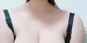 No 1 Big Boobs And Big Tits Shaking Back And Forth Porn Videos