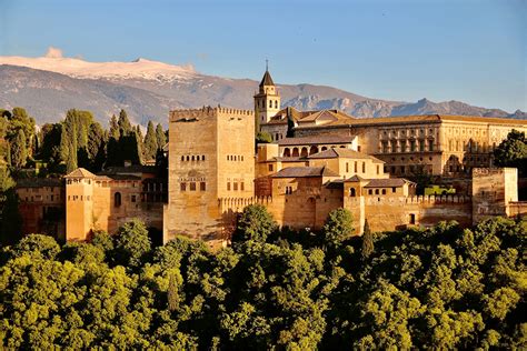 Visiting The Alhambra And Generalife Gardens