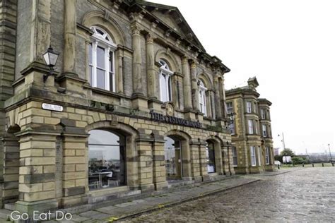 Facade Of The Customs House Theatre In South Shields Go Eat Do