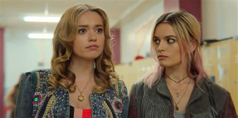 Sex Education có mùi thất bại nhưng đây là người được lợi nhất nữ chính bay màu nên giờ tới