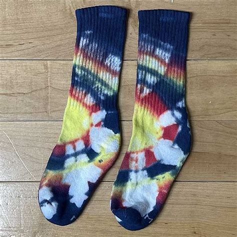 Tie Dye Socks: 3 Easy Fun Patterns - Tie Dye And Teal