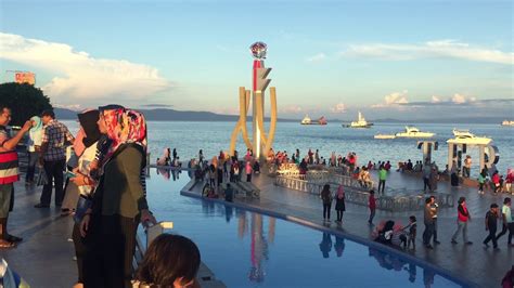 Landmark Ternate Taman Kota Di Pinggir Pantai Maluku Utara Youtube