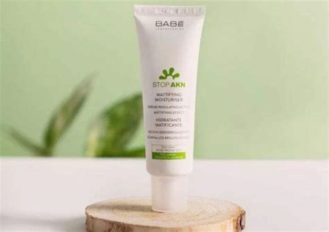 Review Kem D Ng Babe Stop Akn Mattifying Moisturiser Xanh L C Th T S Ch N I Cho Da D U