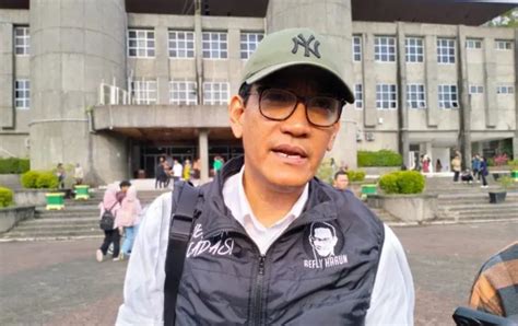 Siapa Itu Refly Harun Bongkar Profil Dan Biodata Lengkapnya Agama