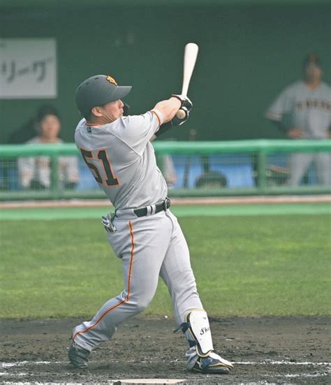 巨人1位・浅野翔吾がプロ“初安打” 原監督「見事ですよ」喜ぶも「那覇に行くことはありません」：中日スポーツ・東京中日スポーツ