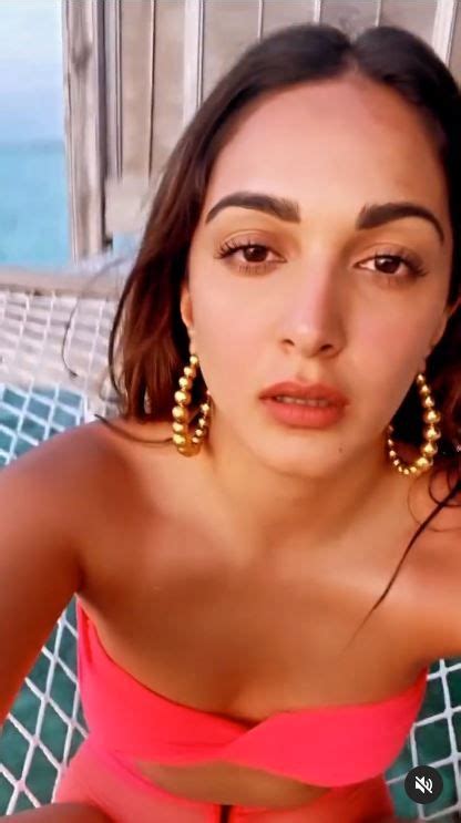 Kiara Advani Shares Sexy Bikini Video From Maldives As She Misses