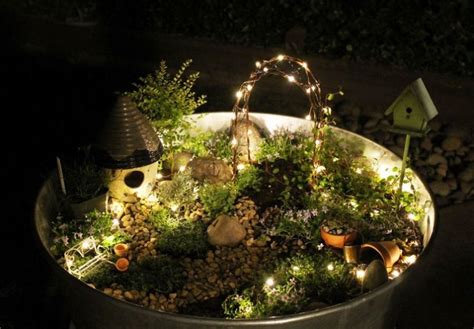 Miniature Garden Inspiration - GrandparentsPlus.comGrandparentsPlus.com