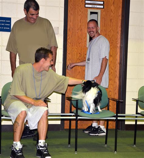 PRISON DOG PROGRAMS ~ BRIDGES and PATHWAYS of COURAGE: OSHKOSH ...