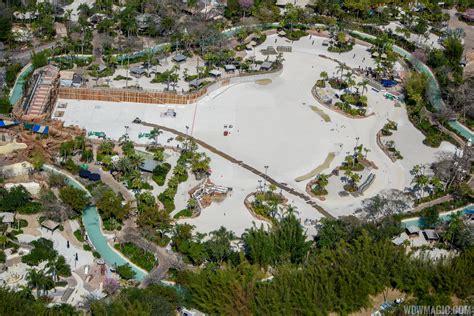 Aerial view of Typhoon Lagoon wave pool emptied - Photo 4 of 5