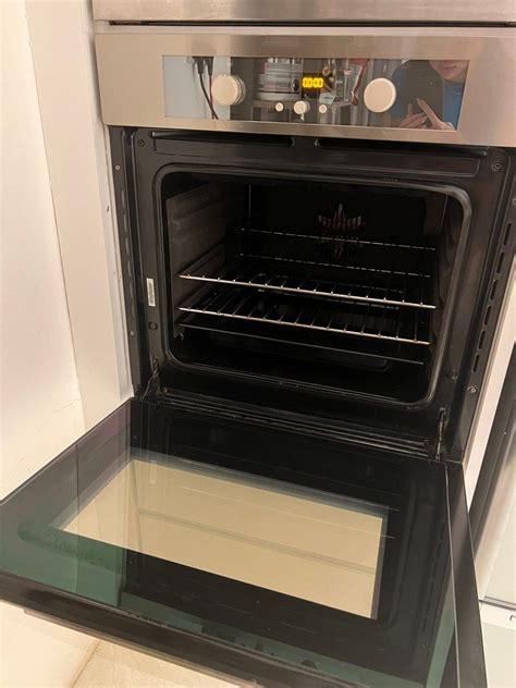 Ariston Cm Built In Convection Oven Tv Home Appliances Kitchen