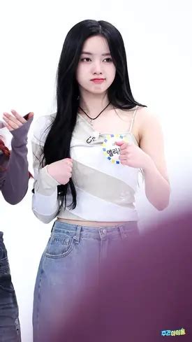 Elisia (UNIS) profile, age & facts (2024 updated) | kpopping