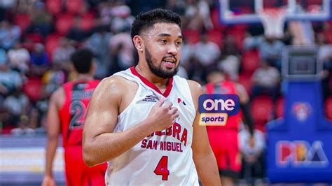 pba player   week rj abarrientos steps   ginebra  reach